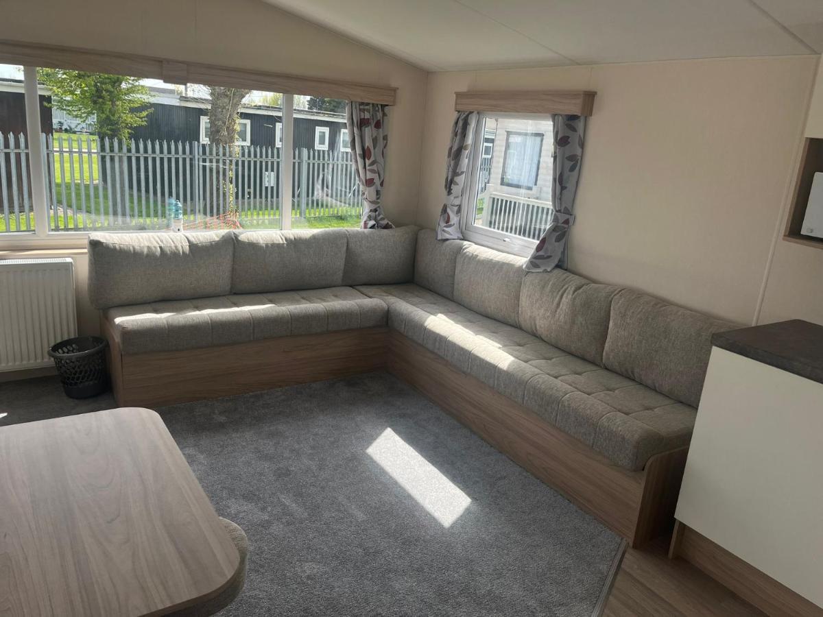 Kings Caravan Park Chapel Saint Leonards Exterior photo