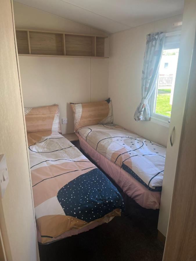 Kings Caravan Park Chapel Saint Leonards Exterior photo
